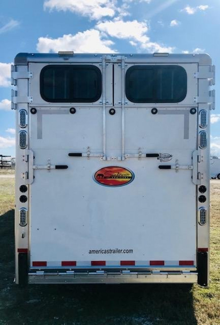 New 2024  Sundowner Trailers 4H Head To Head Horse Trailer