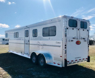 New 2024  Sundowner Trailers 4H Head To Head Horse Trailer