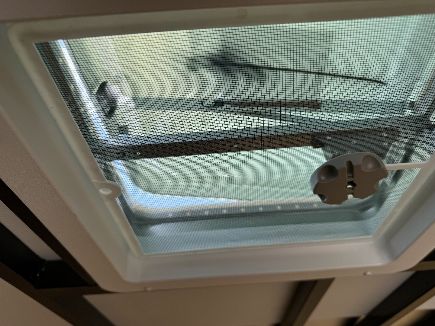 New 2025 CARGO MATE EHW8520TA3 Cargo / Enclosed Trailer 102X20 TA RAMP DOOR (GVW:9800) WHITE