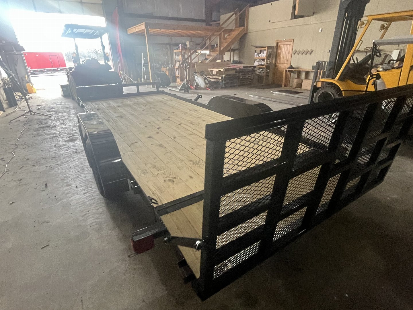 New 2025 Trailblazer 82X18 CAR HAULER 10K