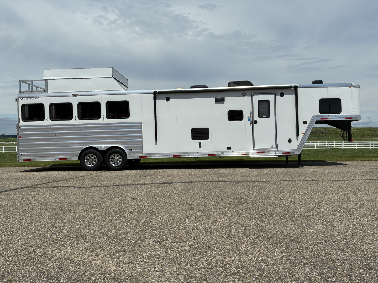 Used 2021 Merhow 4H 14LQ Horse Trailer