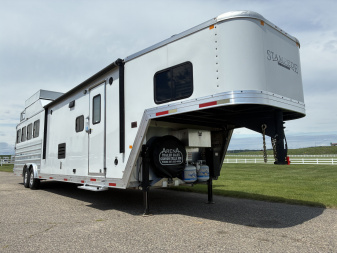 Used 2021 Merhow 4H 14LQ Horse Trailer