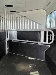 Used 2021 Merhow 4H 14LQ Horse Trailer