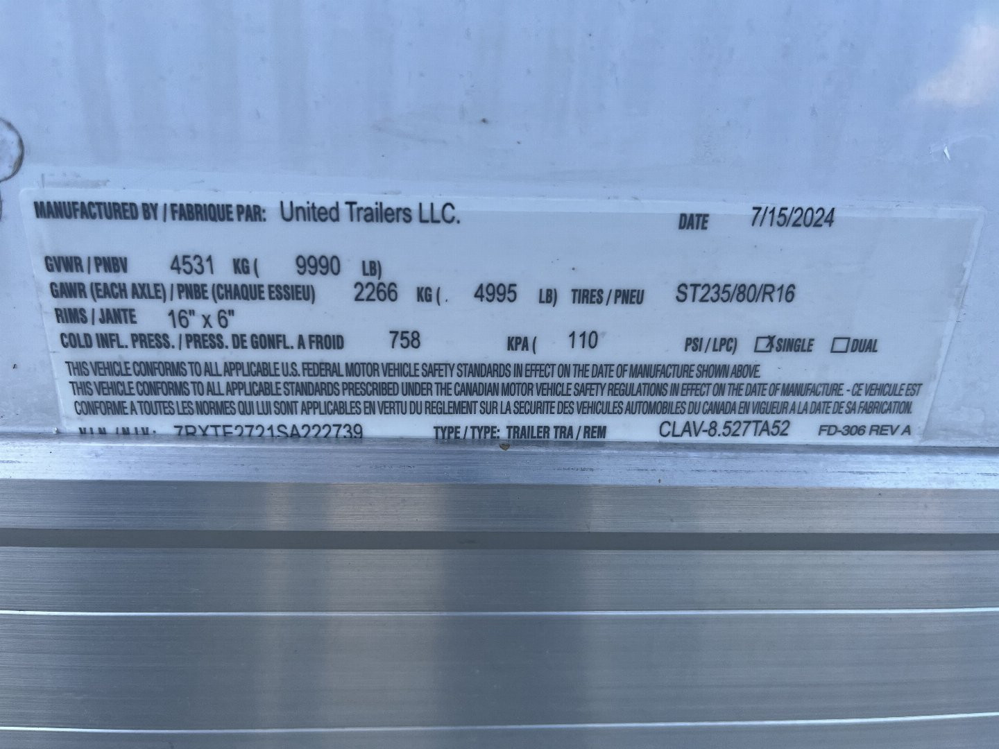 New 2025 United Trailers CLAV-8.527TA52 Car / Racing Trailer