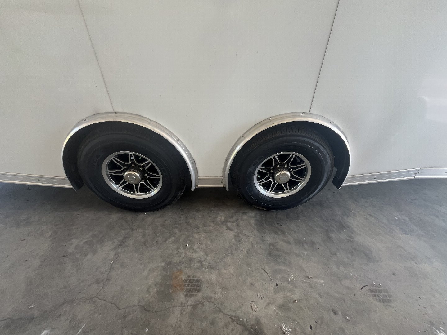 New 2025 United Trailers CLAV-8.527TA52 Car / Racing Trailer