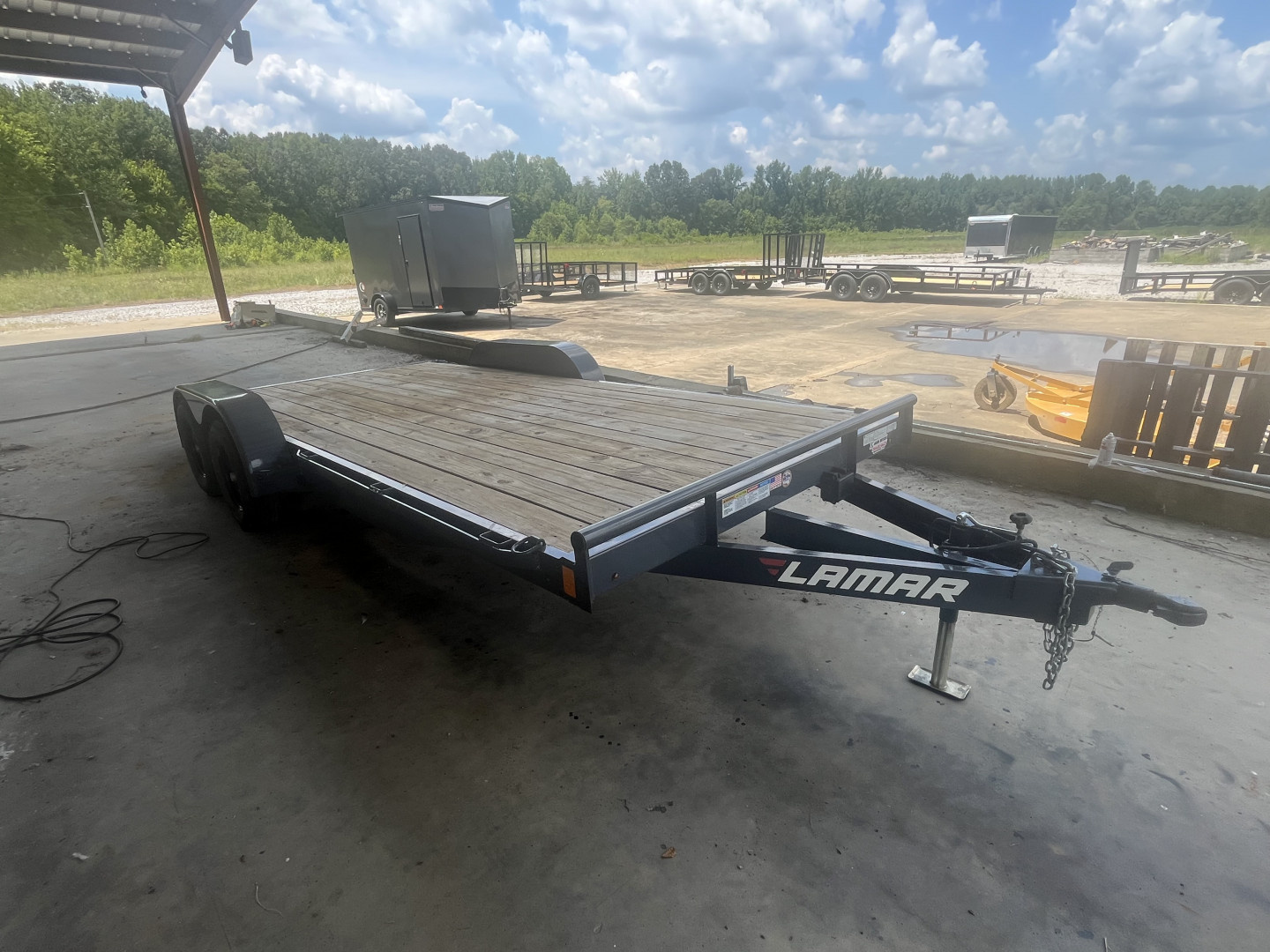 Used 2022 Lamar Trailers 83X18 Car Hauler 7K