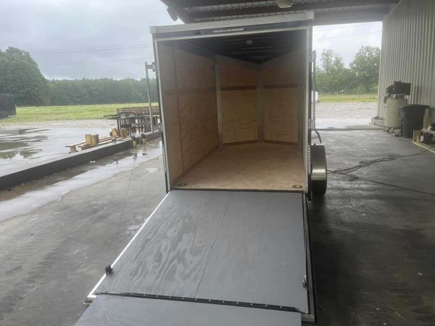 New 2024 United Trailers UJ-610SA30 Cargo / Enclosed Trailer