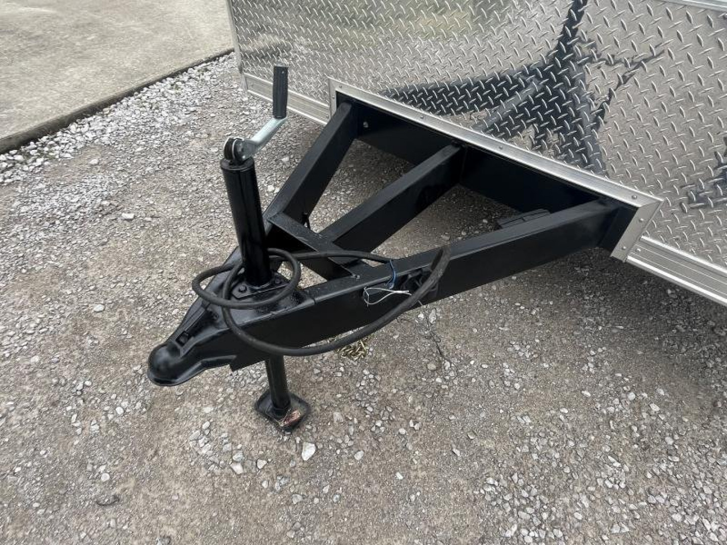 New 2024 United Trailers UXT-8.516TA52 Cargo / Enclosed Trailer