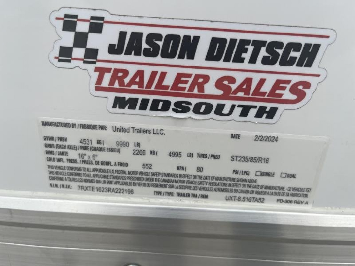 New 2024 United Trailers UXT-8.516TA52 Cargo / Enclosed Trailer