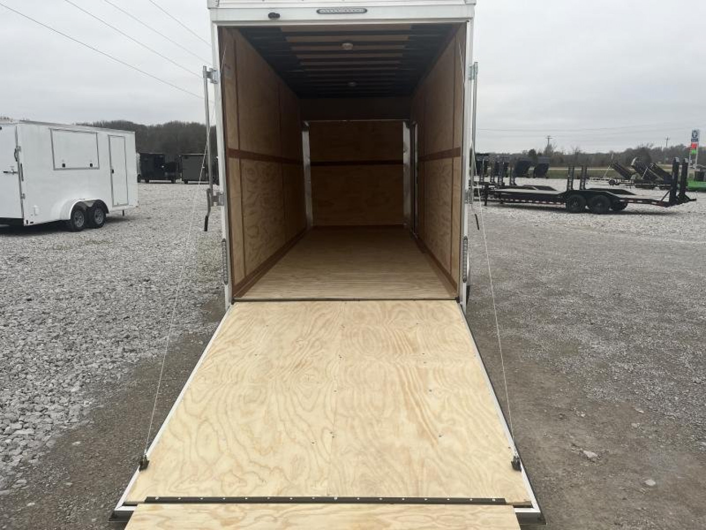 New 2024 United Trailers UXT-718TA52-8.5 Cargo / Enclosed Trailer