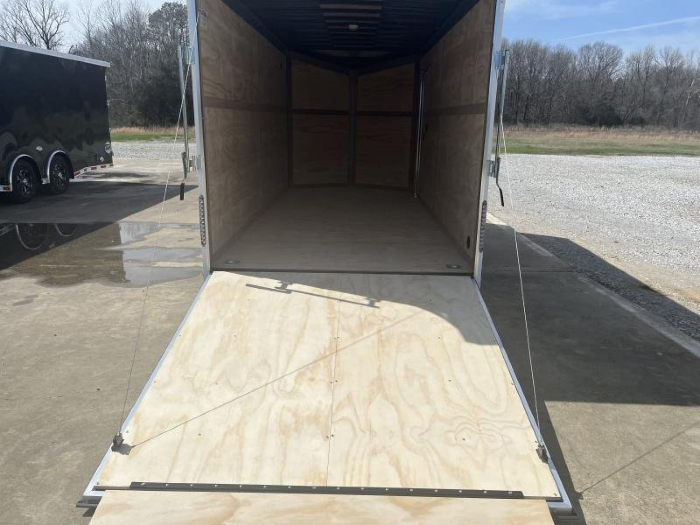 New 2024 United Trailers UJ-716TA35-8.5 Cargo / Enclosed Trailer