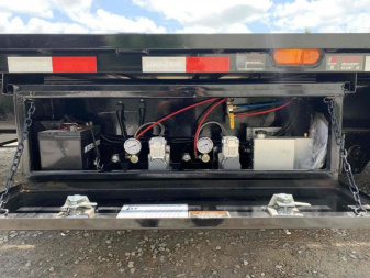 New LOAD TRAIL GOOSENECK TRAILER 102X40 24K