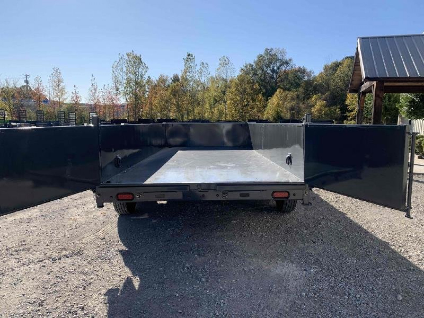 New LAMAR DUMP 83"X16'  16K