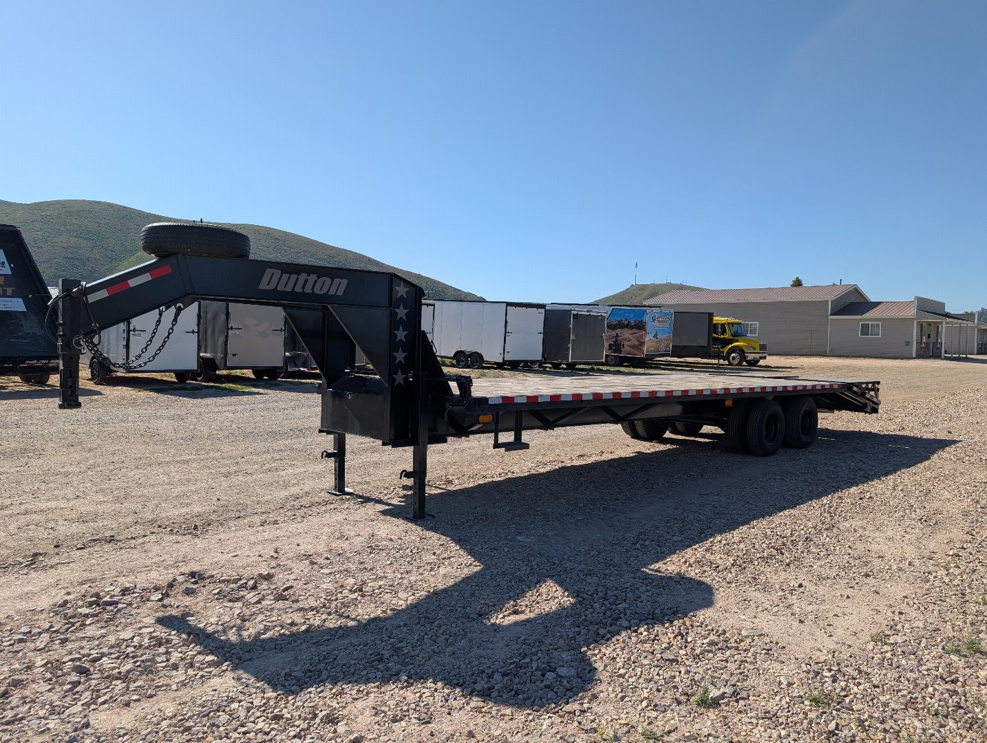 New 2025 DUTTON TRAILERS DT 30 GSNK 24K DOVE Gooseneck Bodies