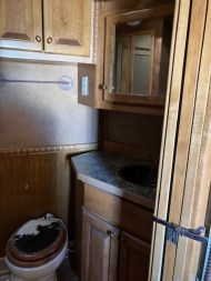 Used 2007 Twister 3 Horse L/Q Horse Trailer