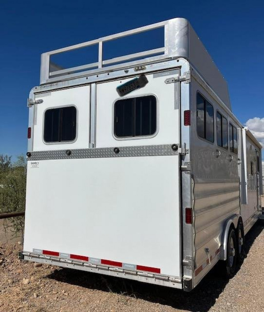 Used 2019 Featherlite 9821- Consignment Horse Trailer