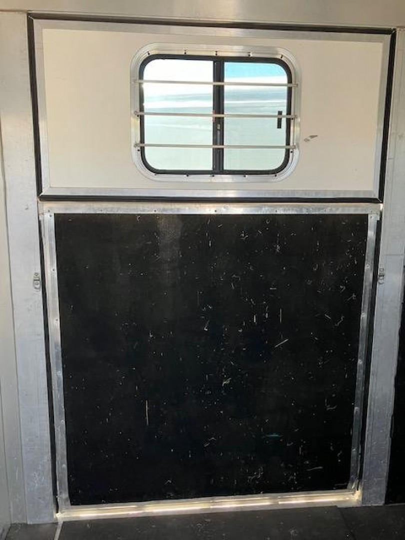 Used 2004 Kiefer Built Horse Trailer- Consignment