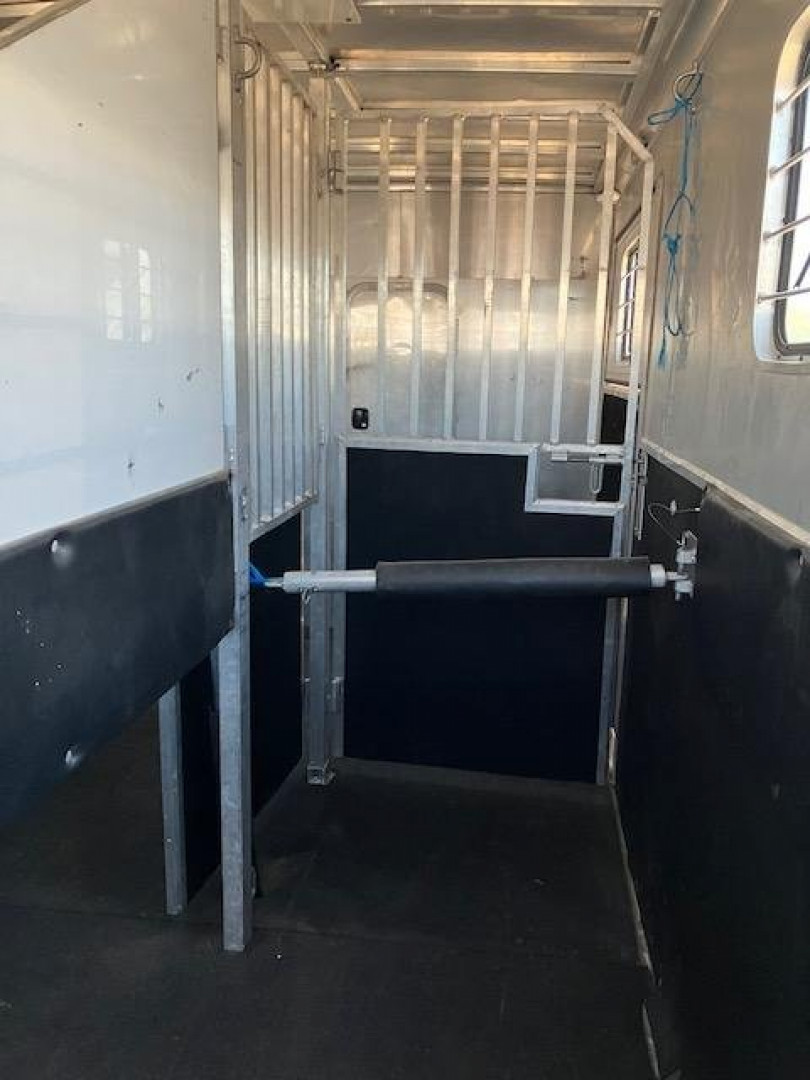 Used 2004 Kiefer Built Horse Trailer- Consignment
