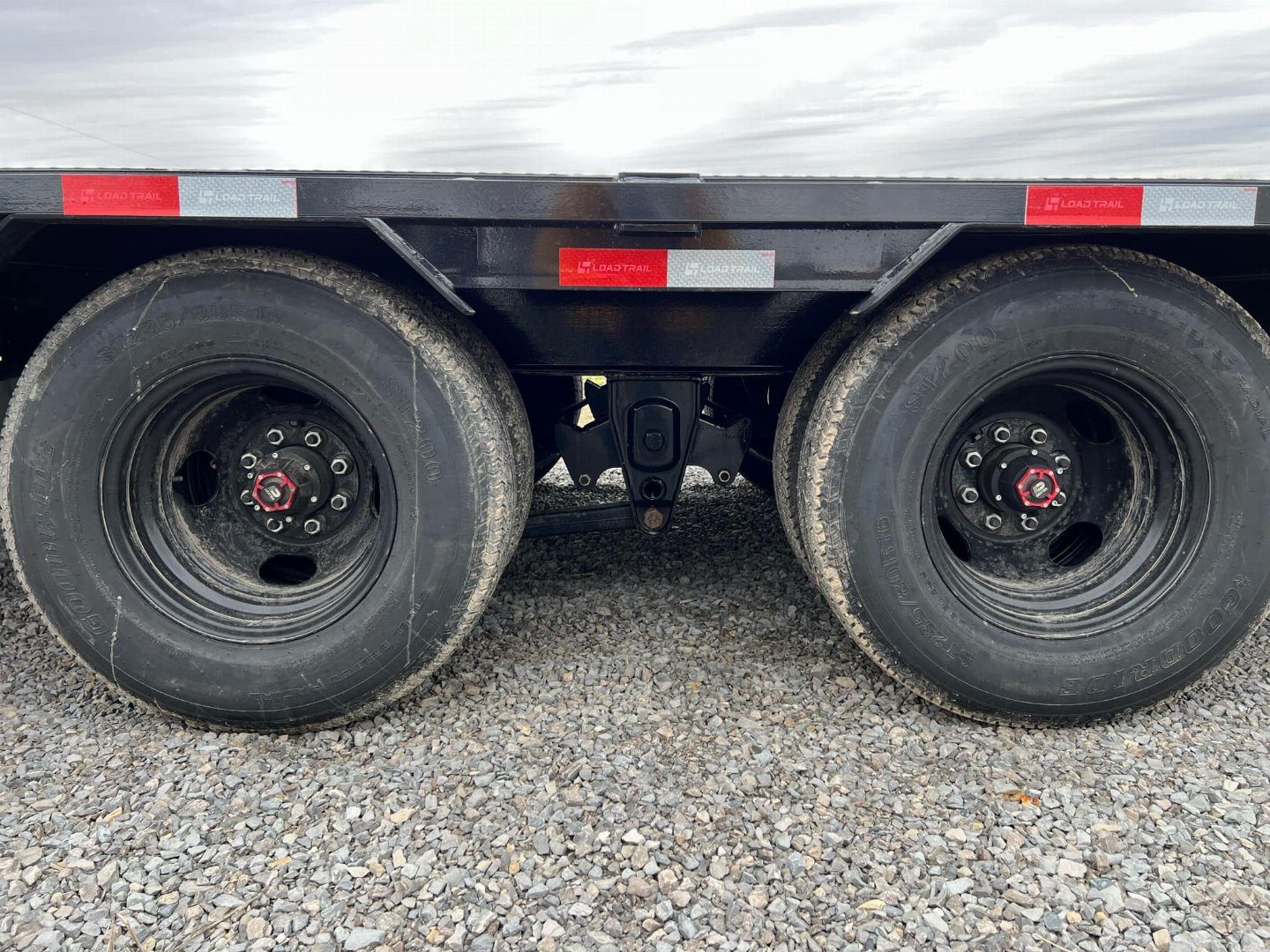 New 2025 Load Trail LT30LPGN Deckover Trailer