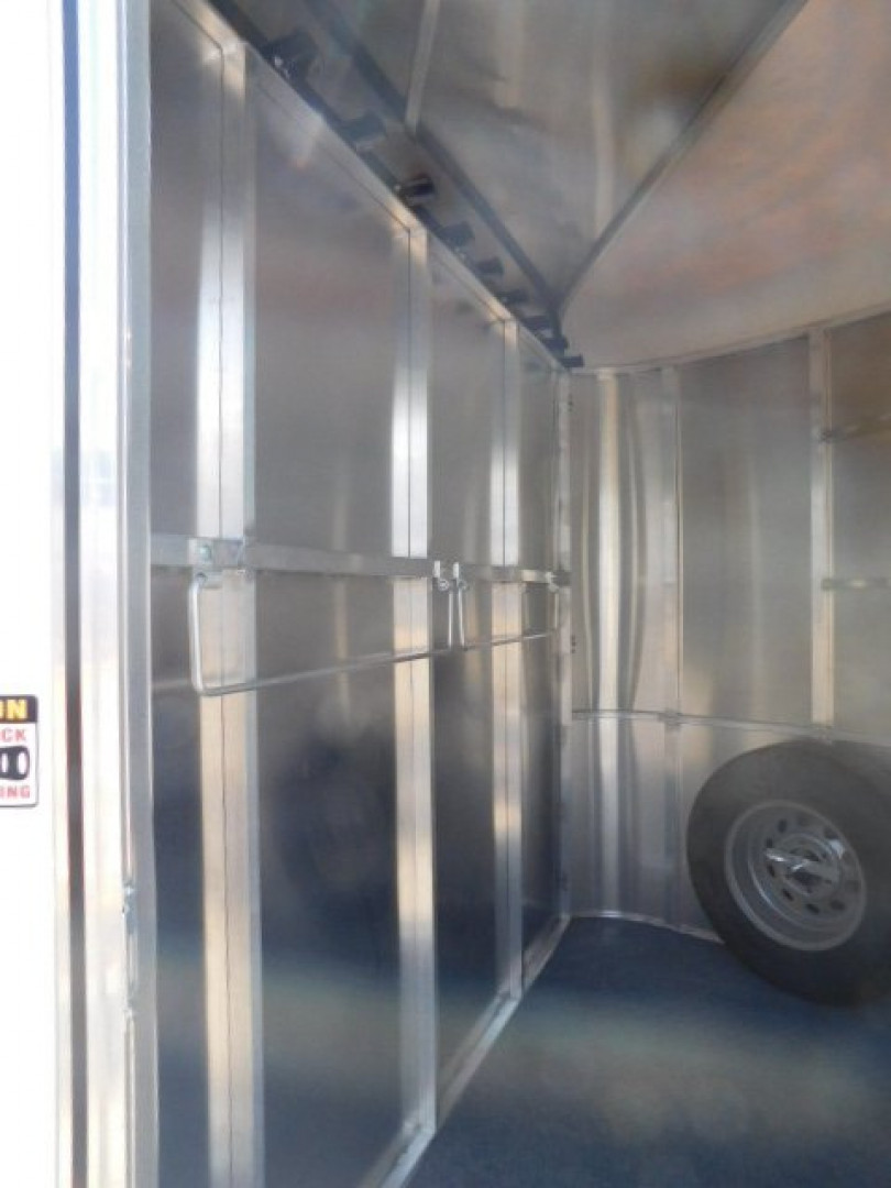 New 2025 Maverick Trailers Lite 2H Horse Trailer