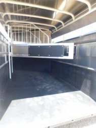 New 2025 Maverick Trailers 3H GN Horse Trailer