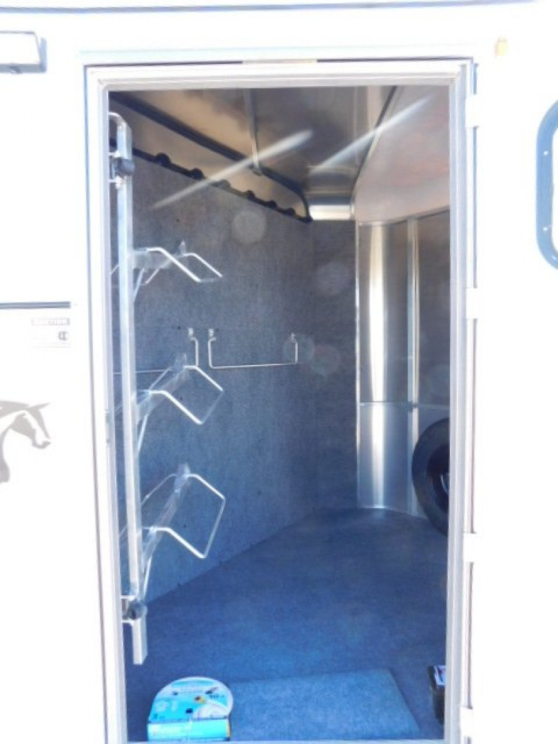 New 2025 Royal T Imperial X 3H BP Horse Trailer