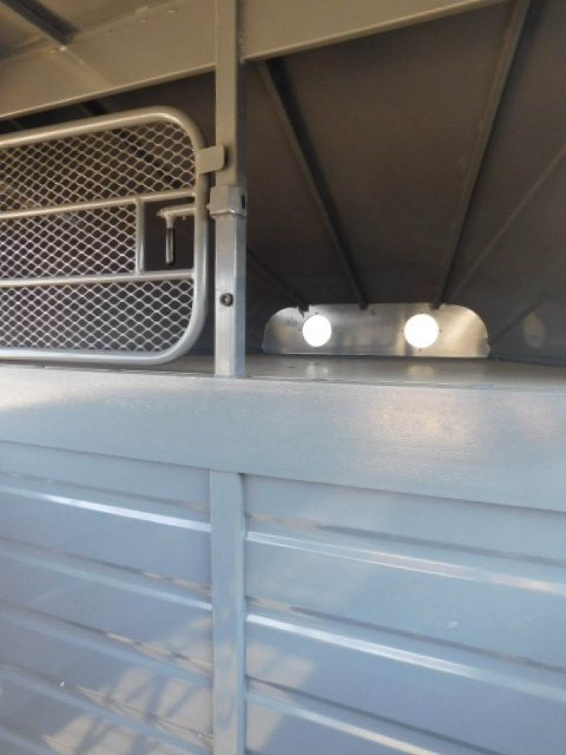 New 2025 Swift Built Trailers 20' Stock GN