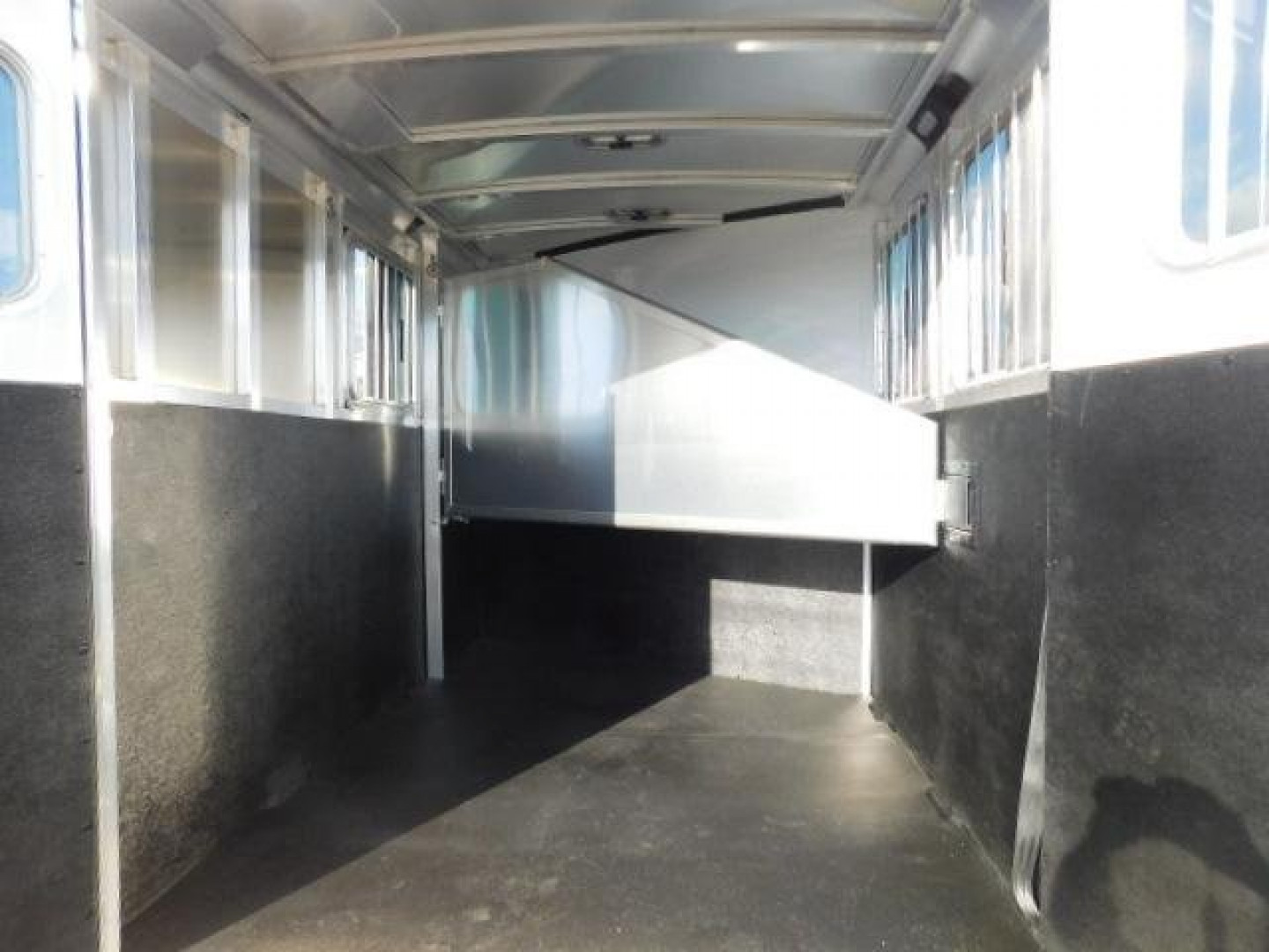 New 2023 Exiss Trailers 2H BP - SS Horse Trailer