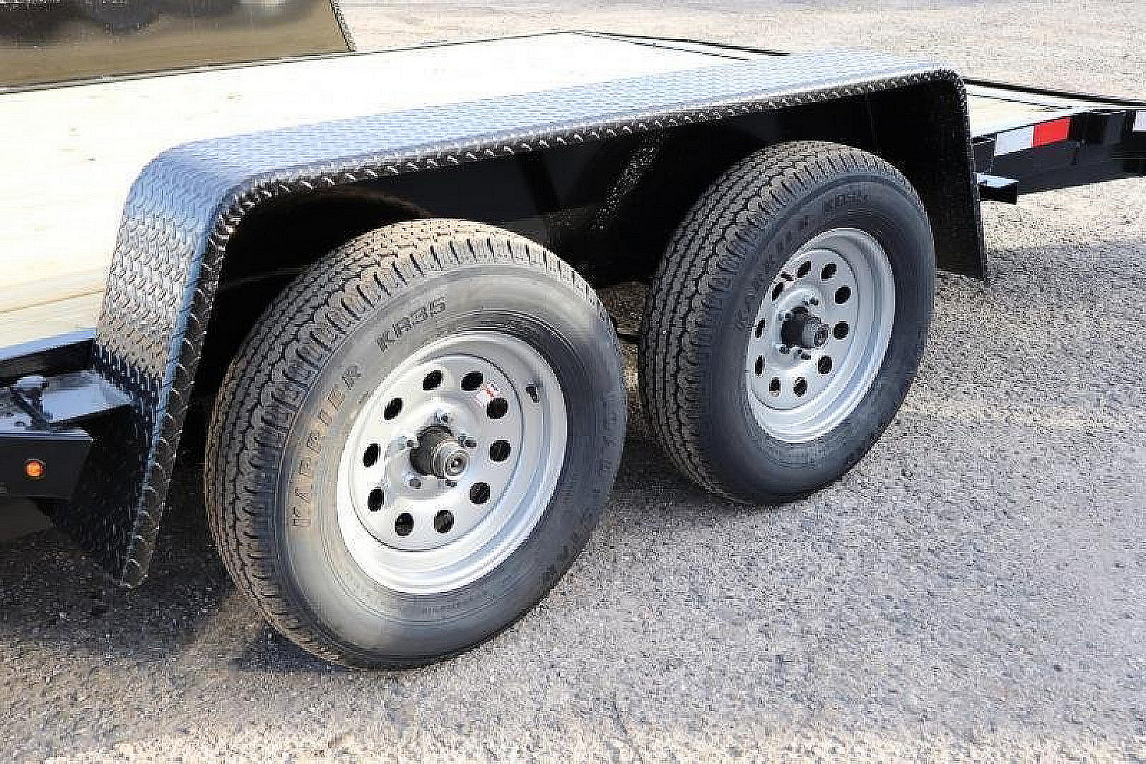 New 2025 Down 2 Earth Trailers 82X20 CAR HAULER