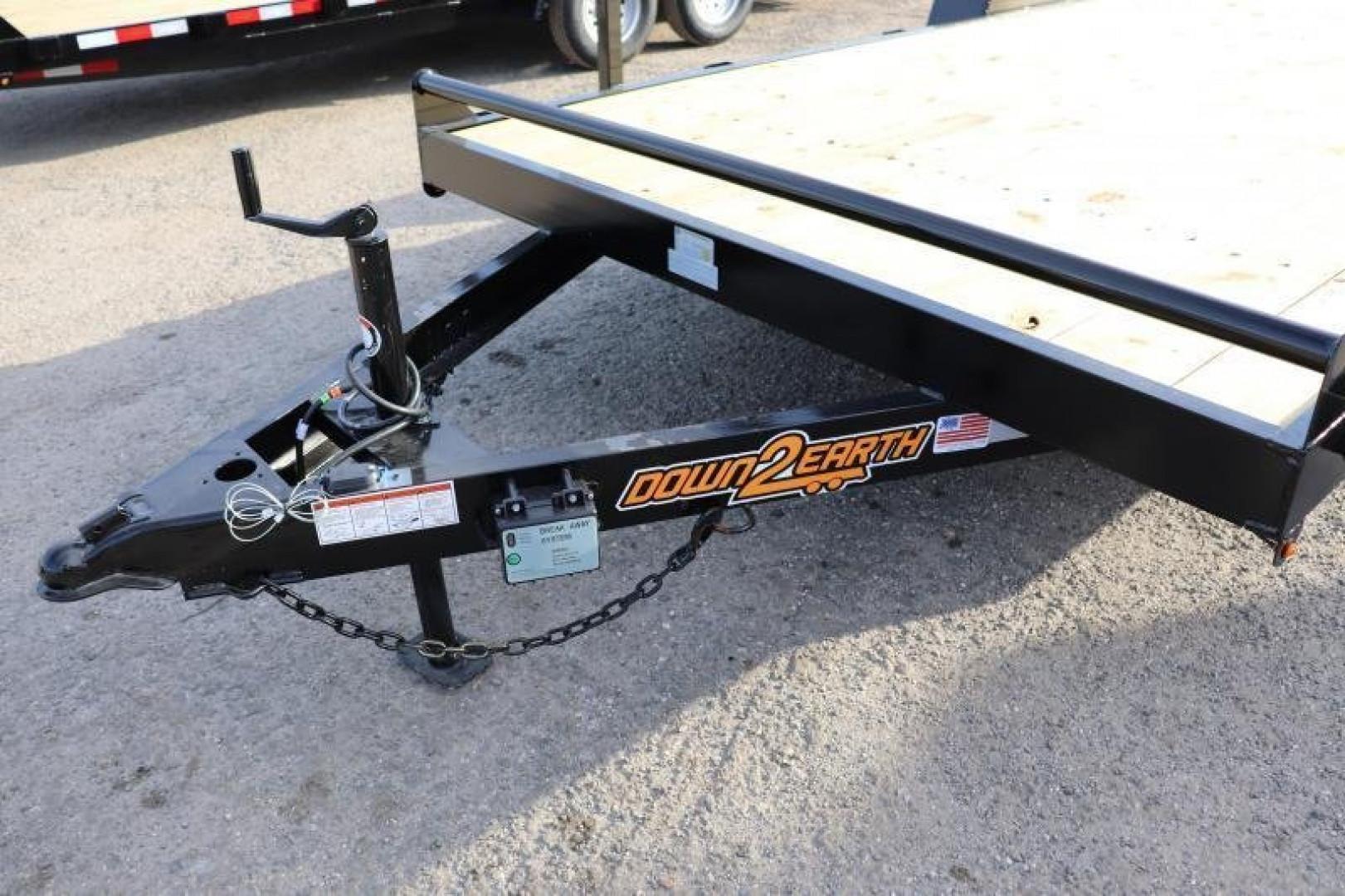 New 202 Down 2 Earth Trailers 82X18 CAR HAULER