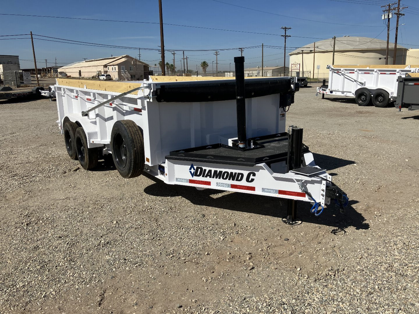 New 2025 Diamond C Trailers LPT 207 16X82X32 Dump Trailer