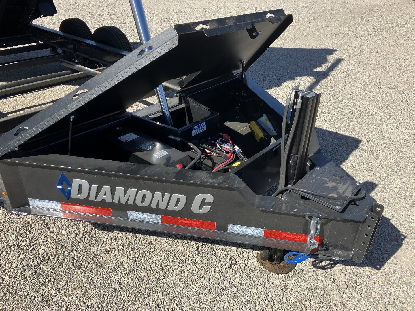 New 2025 Diamond C Trailers LPT 207 14X82X32 Dump Trailer