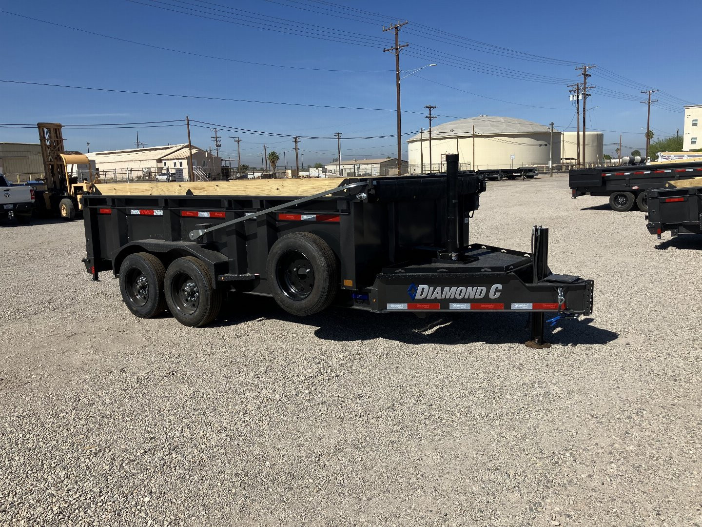 New 2025 Diamond C Trailers LPT 207 14X82X32 Dump Trailer