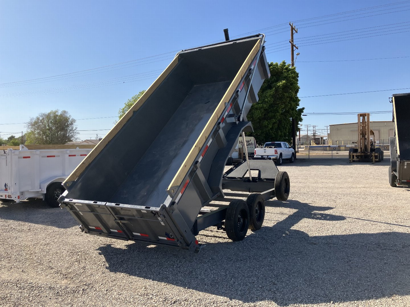 New 2025 Diamond C Trailers LPT 207 16X82X32 Dump Trailer
