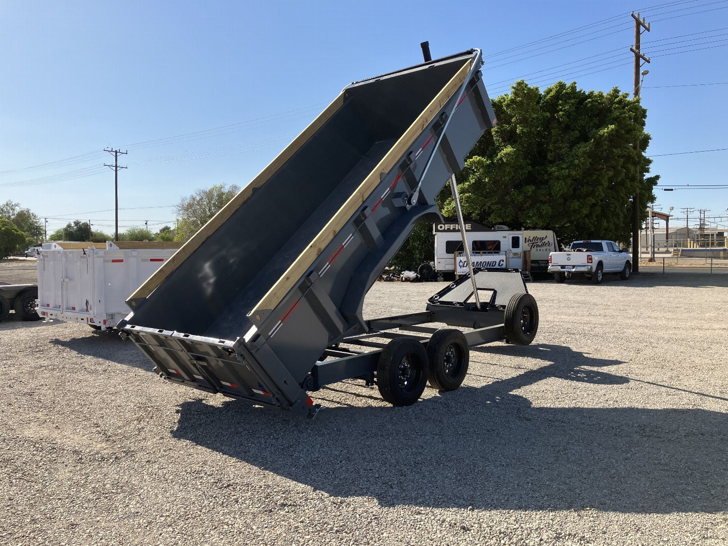 New 2025 Diamond C Trailers LPT 207 16X82X32 Dump Trailer