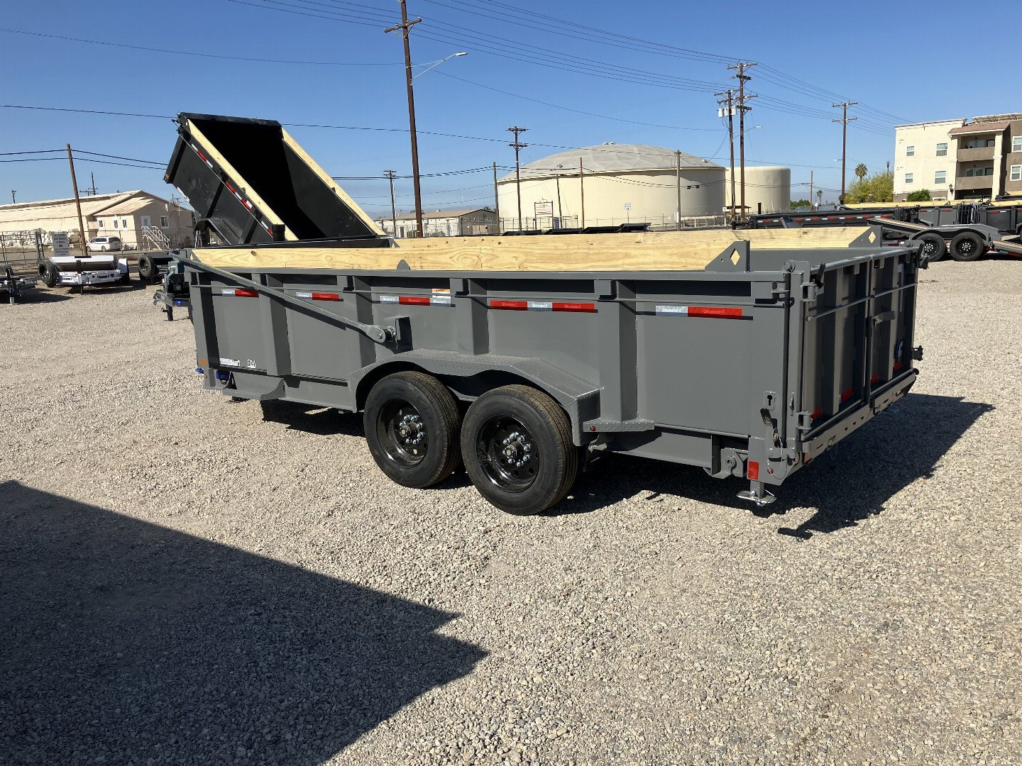 New 2025 Diamond C Trailers LPT 207 16X82X32 Dump Trailer