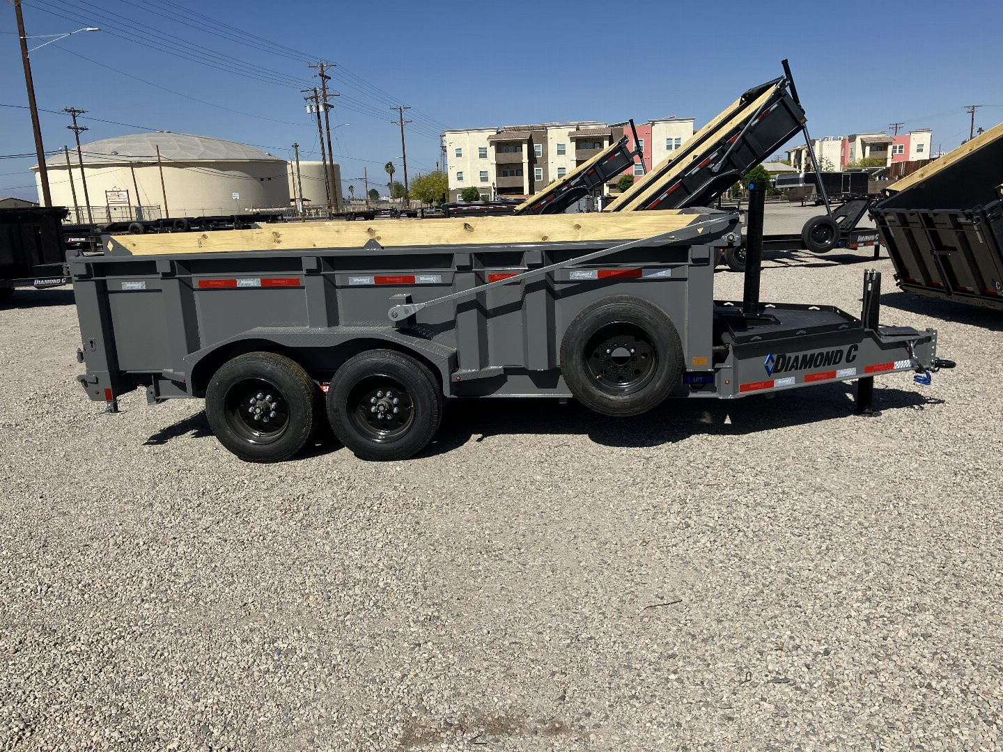 New 2025 Diamond C Trailers LPT 207 14X82X32 Dump Trailer