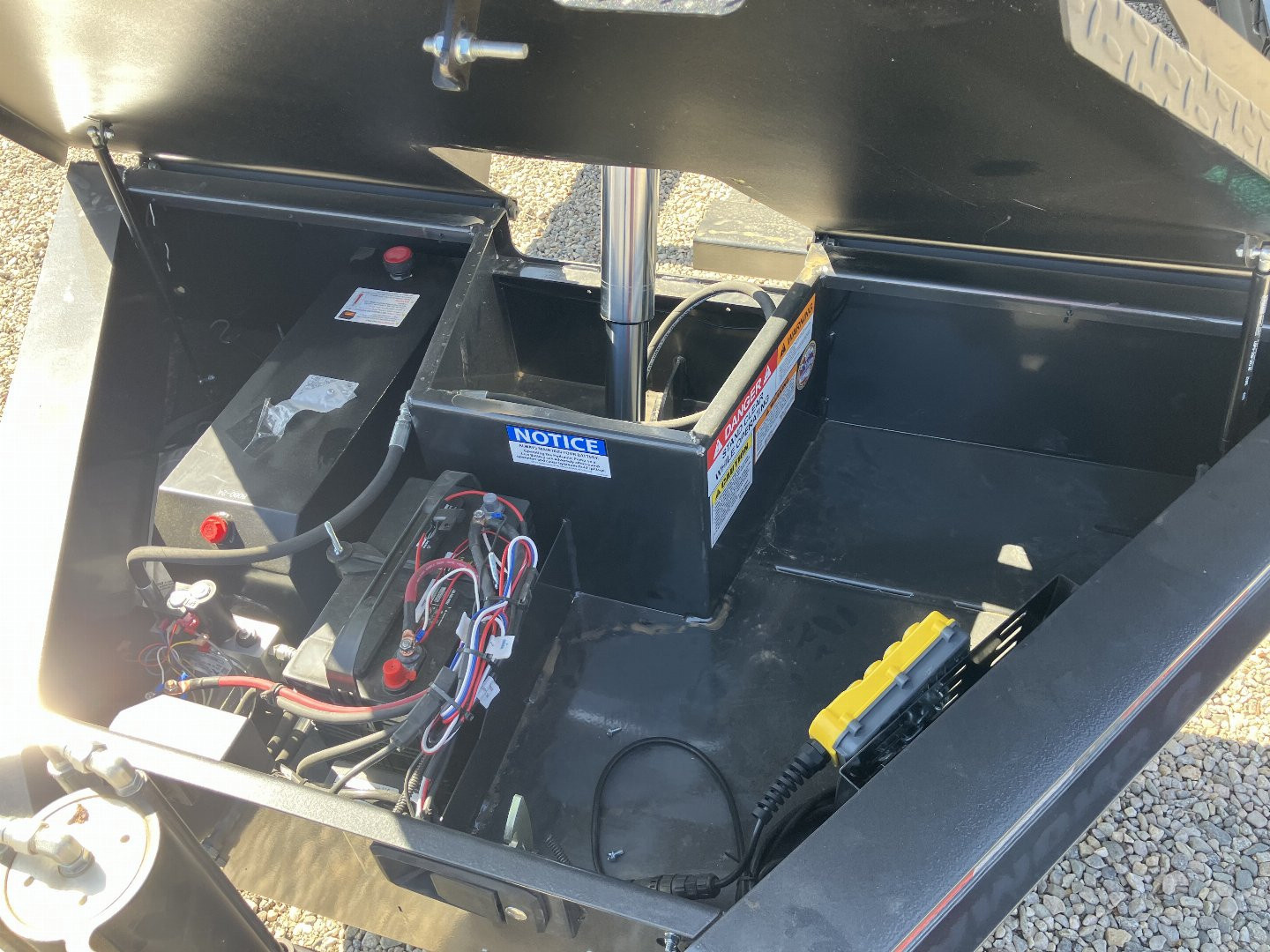 New 2025 Diamond C Trailers LPT 207 14X82X32 Dump Trailer