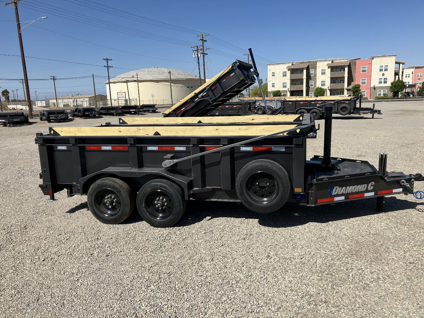 New 2025 Diamond C Trailers LPT 207 14X82X32 Dump Trailer