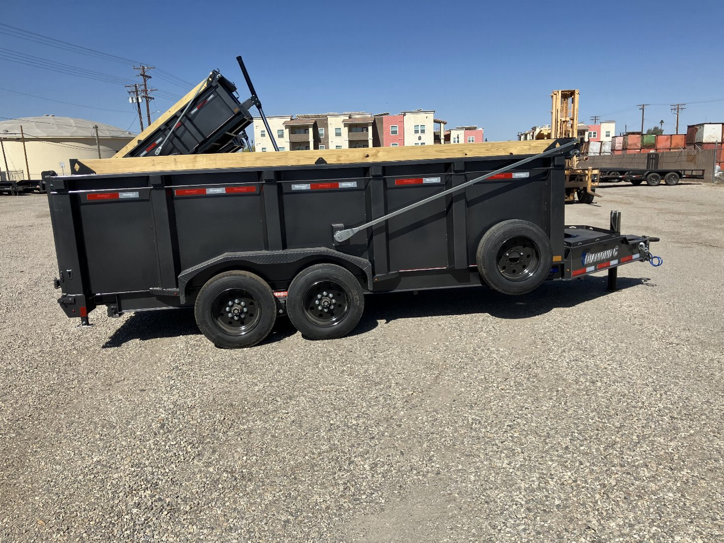 New 2025 Diamond C Trailers LPT 207 16X82X44 Dump Trailer