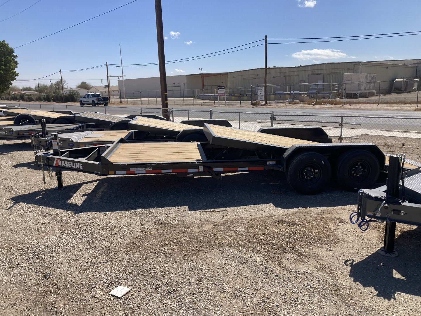 New 2025 Diamond C Trailers HTL208 22X82 16K GVWR TILTTrailer