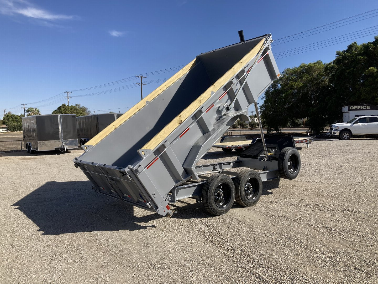 New 2025 Diamond C Trailers LPT207 14X82X32 Dump Trailer