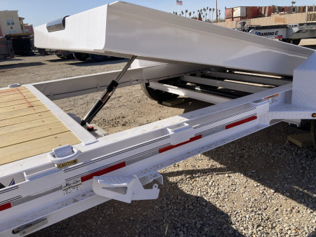 New 2025 Diamond C Trailers HDT 207 20X82 Tilt Trailer