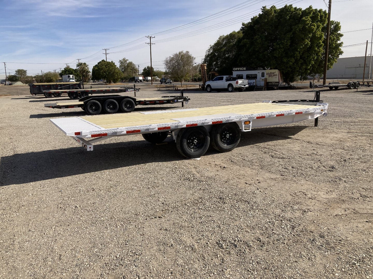 New 2025 Diamond C Trailers DET 207 22X102 12225 Tilt Trailer