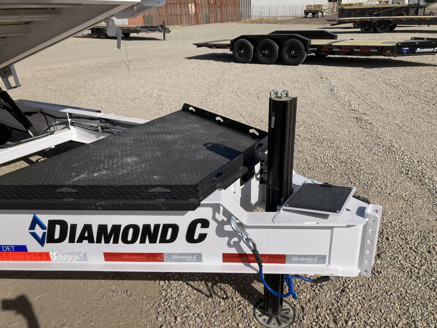 New 2025 Diamond C Trailers DET 207 22X102 12225 Tilt Trailer