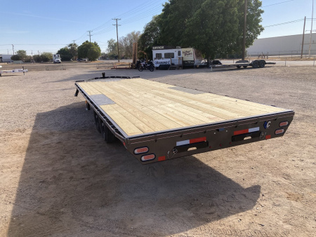 New 2025 Diamond C Trailers DEC 207 24X102 Deckover Trailer