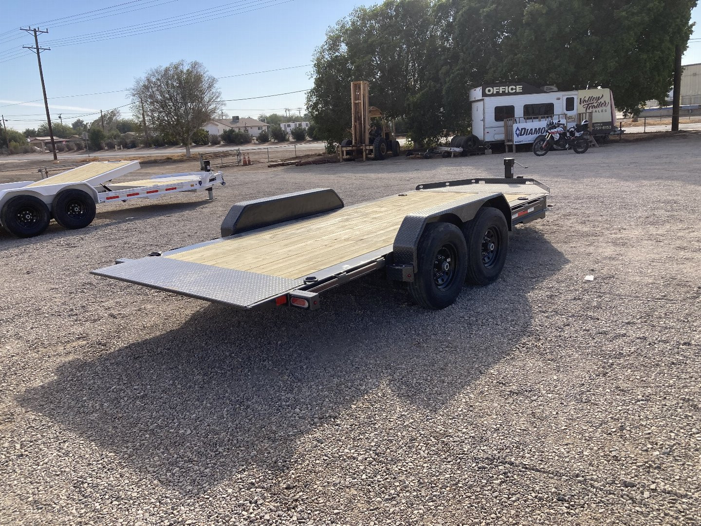 New 2025 Diamond C Trailers HDT 207 16X82 Tilt Trailer