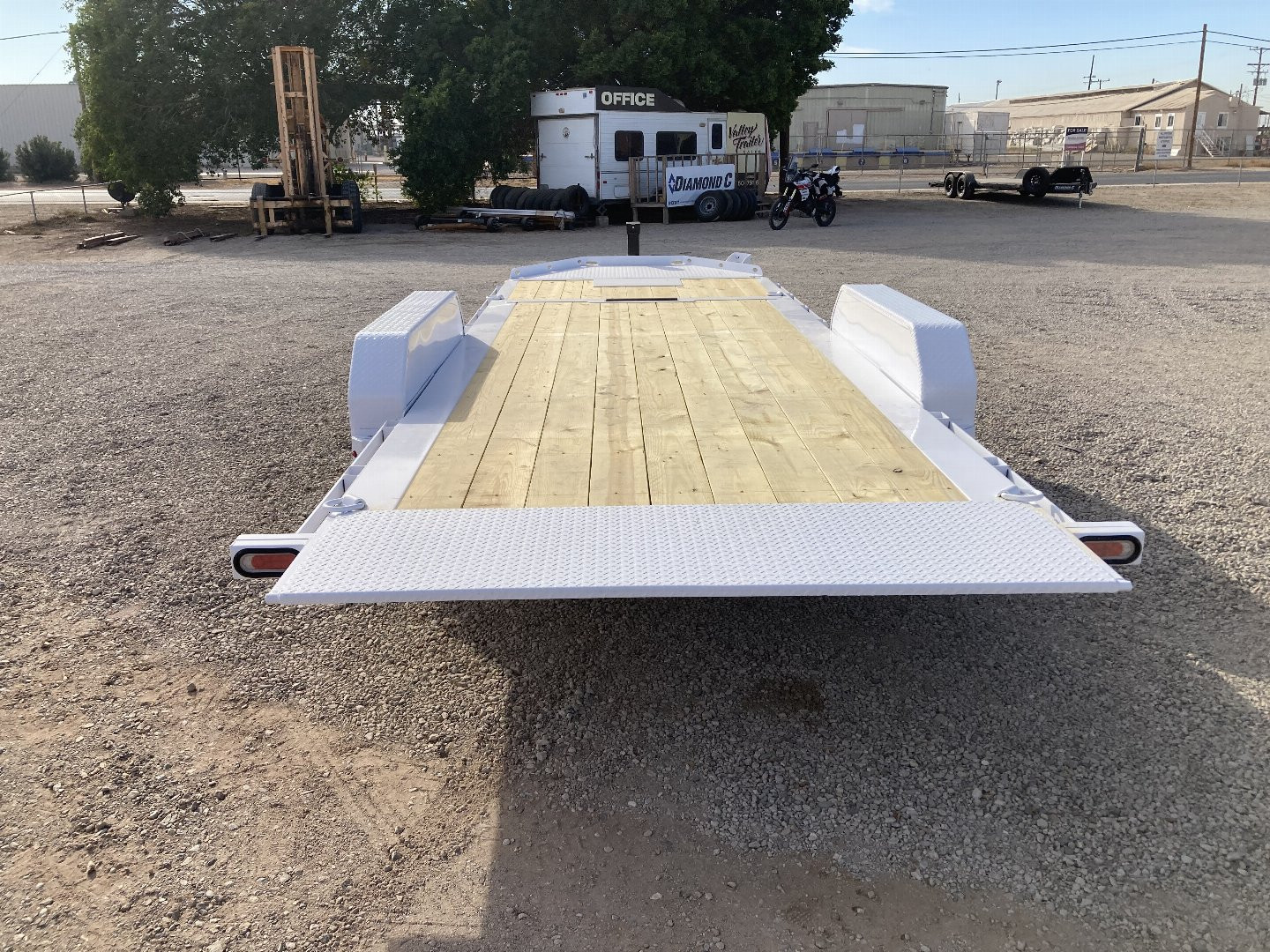 New 2025 Diamond C Trailers HDT 207 20X82 Tilt Trailer