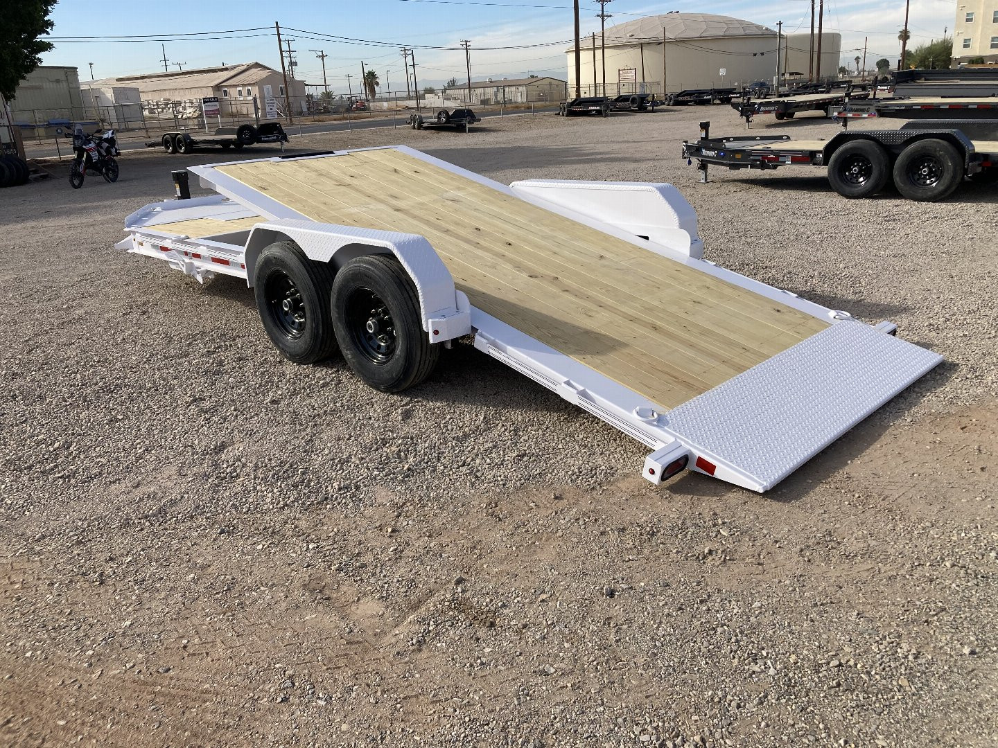New 2025 Diamond C Trailers HDT 207 20X82 Tilt Trailer