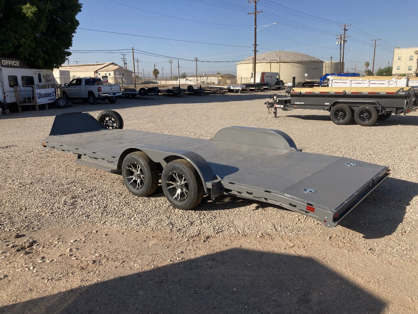 New 2025 Diamond C Trailers GTF235 20X83 Car Hauler